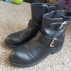 Lane Bryant size 7w boots